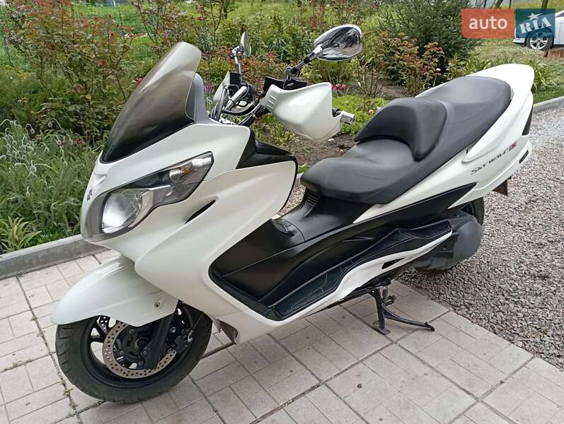 Макси-скутер Suzuki Burgman 400 2008 в Синельниково