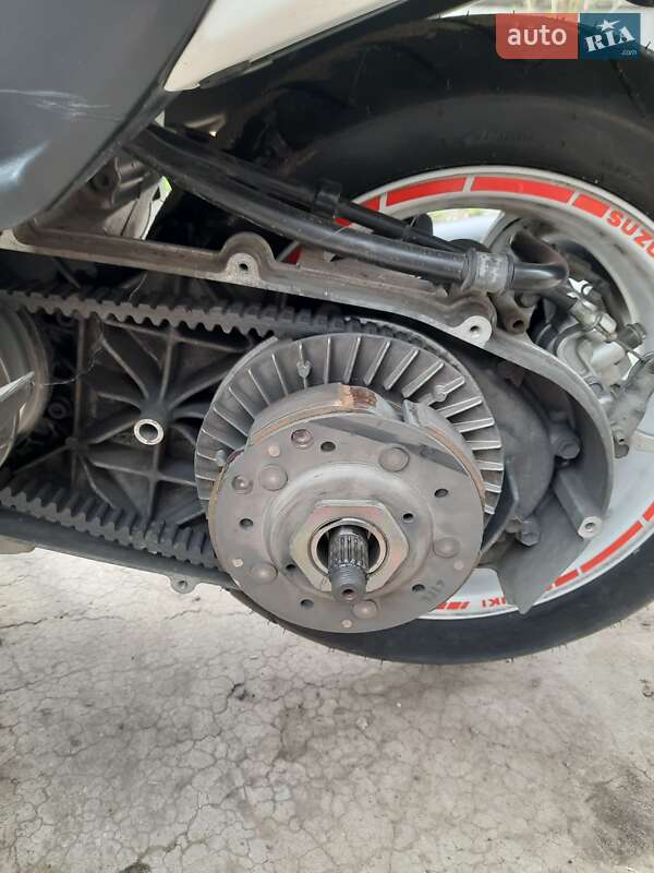 Макси-скутер Suzuki Burgman 400 2010 в Краматорске