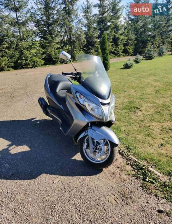 Макси-скутер Suzuki Burgman 400 2007 в Вышгороде