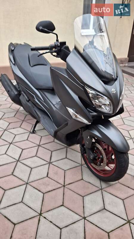 Макси-скутер Suzuki Burgman 400 2018 в Днепре