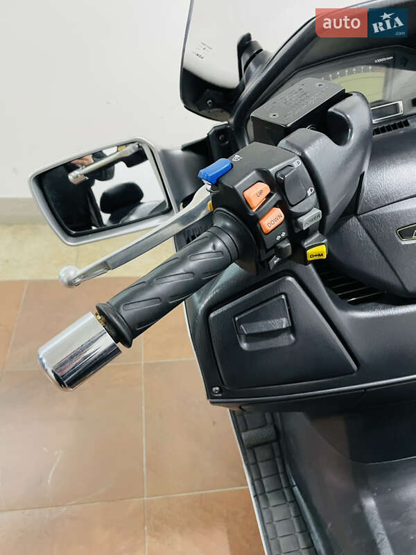 Максі-скутер Suzuki Burgman AN 650 2005 в Києві фото 19 Максі-скутер Suzuki Burgman AN 650 2005 в Києві