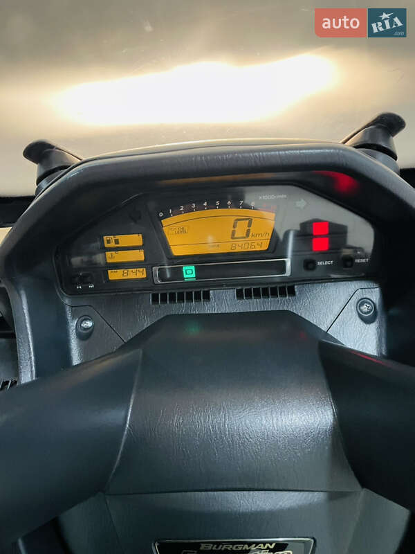 Максі-скутер Suzuki Burgman AN 650 2005 в Києві фото 21 Максі-скутер Suzuki Burgman AN 650 2005 в Києві