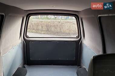 Грузовой фургон Suzuki Carry 1990 в 