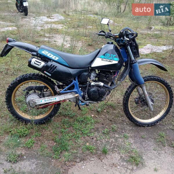 Suzuki Djebel 200 1993