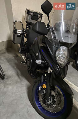Мотоцикл Туризм Suzuki DL 650 2023 в 