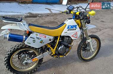 Мотоцикл Позашляховий (Enduro) Suzuki DR 250 1992 в Вінниці