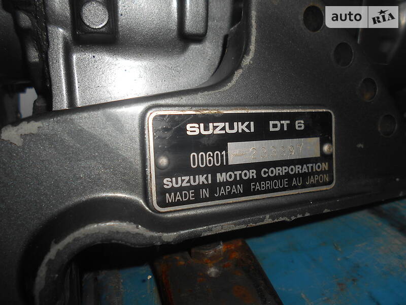 Човен Suzuki DT 1998 в Чернівцях