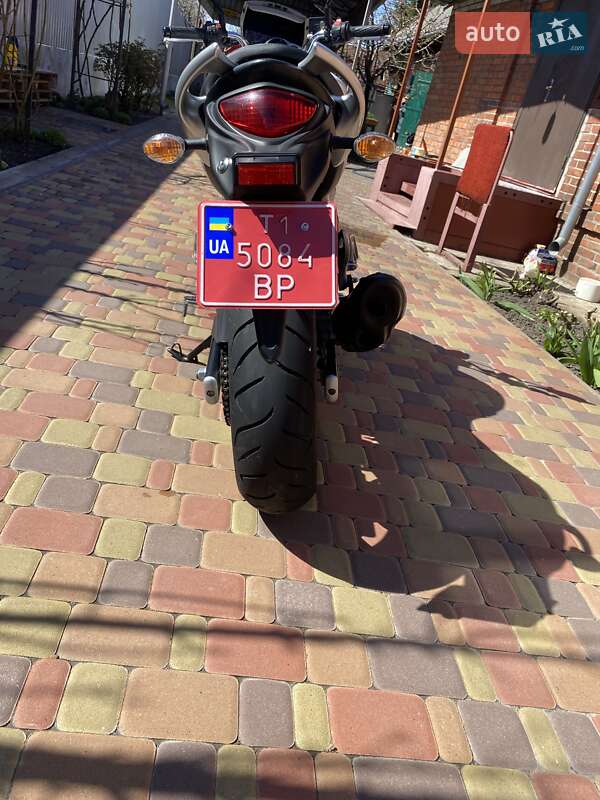 Мотоцикл Без обтікачів (Naked bike) Suzuki Gladius 400 2010 в Зіньківі