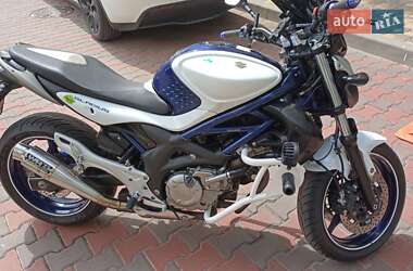 Мотоцикл Без обтекателей (Naked bike) Suzuki Gladius 400 2011 в Киеве