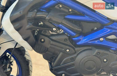 Мотоцикл Без обтекателей (Naked bike) Suzuki Gladius 400 2012 в 