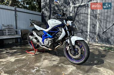Мотоцикл Без обтікачів (Naked bike) Suzuki Gladius 400 2011 в Одесі