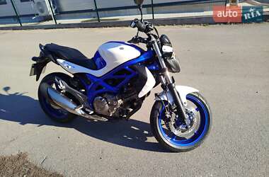 Мотоцикл Без обтекателей (Naked bike) Suzuki Gladius 400 2010 в Виннице