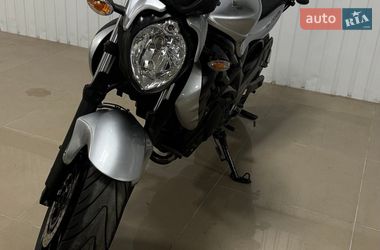 Спортбайк Suzuki Gladius 400 2012 в Рокитном