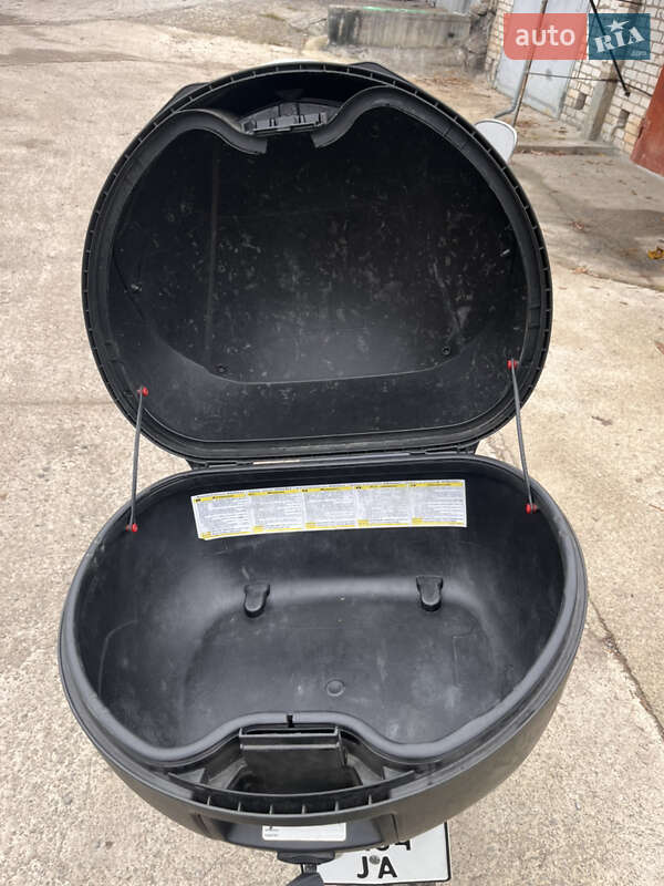 Мотоцикл Классик Suzuki Gladius 650 2009 в Южноукраинске фото 10 Мотоцикл Классик Suzuki Gladius 650 2009 в Южноукраинске