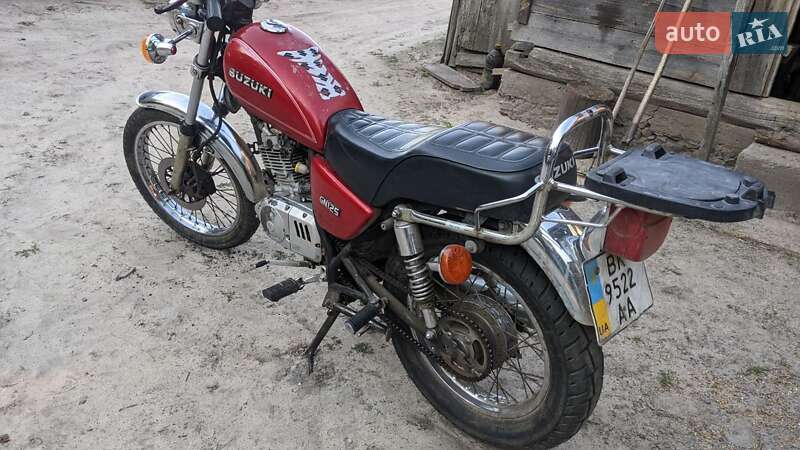 Мотоцикл Чоппер Suzuki GN 125 2013 в 