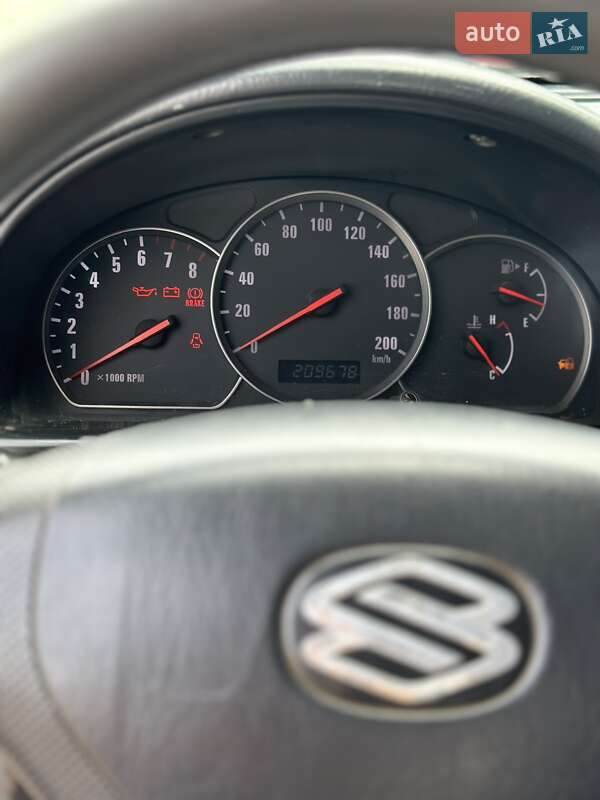 Позашляховик / Кросовер Suzuki Grand Vitara XL7 2005 в Ізмаїлі