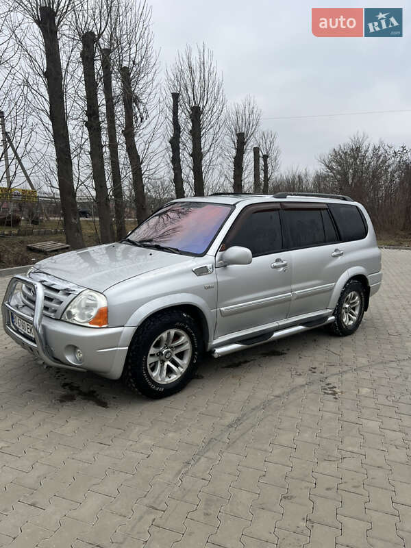 Позашляховик / Кросовер Suzuki Grand Vitara XL7 2005 в Чернівцях фото 4 Позашляховик / Кросовер Suzuki Grand Vitara XL7 2005 в Чернівцях