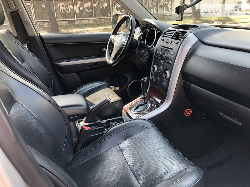 Позашляховик / Кросовер Suzuki Grand Vitara 2006 в Києві