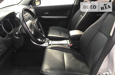 Позашляховик / Кросовер Suzuki Grand Vitara 2013 в 