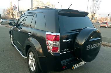Позашляховик / Кросовер Suzuki Grand Vitara 2010 в 
