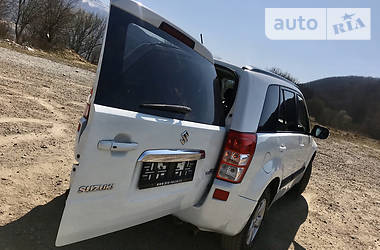 Позашляховик / Кросовер Suzuki Grand Vitara 2010 в 