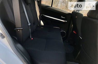 Позашляховик / Кросовер Suzuki Grand Vitara 2010 в 