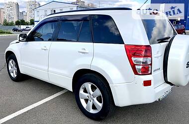 Внедорожник / Кроссовер Suzuki Grand Vitara 2008 в Киеве