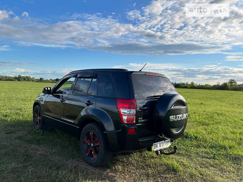 Внедорожник / Кроссовер Suzuki Grand Vitara 2005 в Сарнах