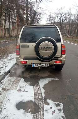 Позашляховик / Кросовер Suzuki Grand Vitara 2003 в Києві