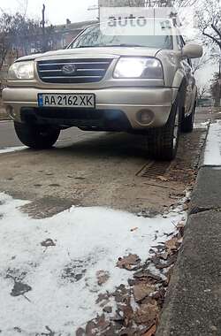 Позашляховик / Кросовер Suzuki Grand Vitara 2003 в Києві