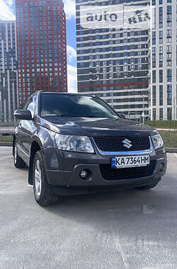 Внедорожник / Кроссовер Suzuki Grand Vitara 2010 в Киеве