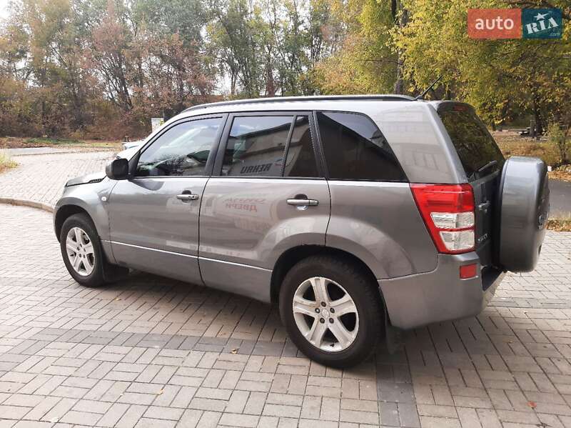 Позашляховик / Кросовер Suzuki Grand Vitara 2006 в Запоріжжі