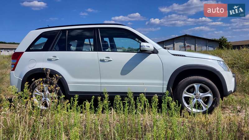 Внедорожник / Кроссовер Suzuki Grand Vitara 2012 в Киеве