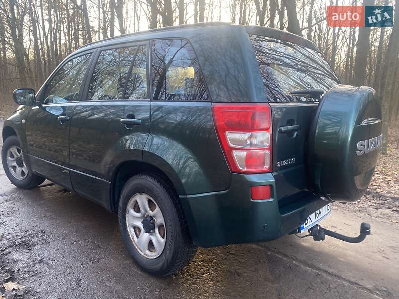 Позашляховик / Кросовер Suzuki Grand Vitara 2007 в Рівному