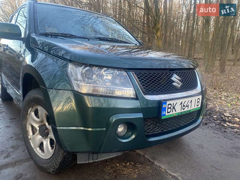 Позашляховик / Кросовер Suzuki Grand Vitara 2007 в Рівному