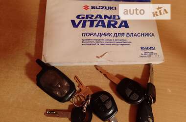 Позашляховик / Кросовер Suzuki Grand Vitara 2006 в Києві