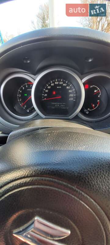 Внедорожник / Кроссовер Suzuki Grand Vitara 2010 в Тернополе фото 5 Внедорожник / Кроссовер Suzuki Grand Vitara 2010 в Тернополе