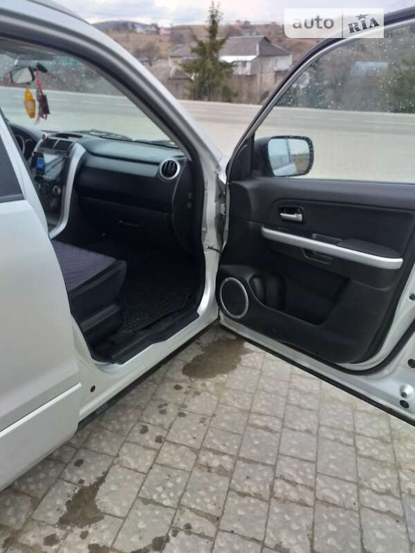 Внедорожник / Кроссовер Suzuki Grand Vitara 2008 в Турке фото 20 Внедорожник / Кроссовер Suzuki Grand Vitara 2008 в Турке