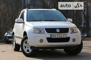 Внедорожник / Кроссовер Suzuki Grand Vitara 2010 в Киеве