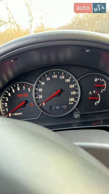 Внедорожник / Кроссовер Suzuki Grand Vitara 2003 в Кременчуге фото 6 Внедорожник / Кроссовер Suzuki Grand Vitara 2003 в Кременчуге