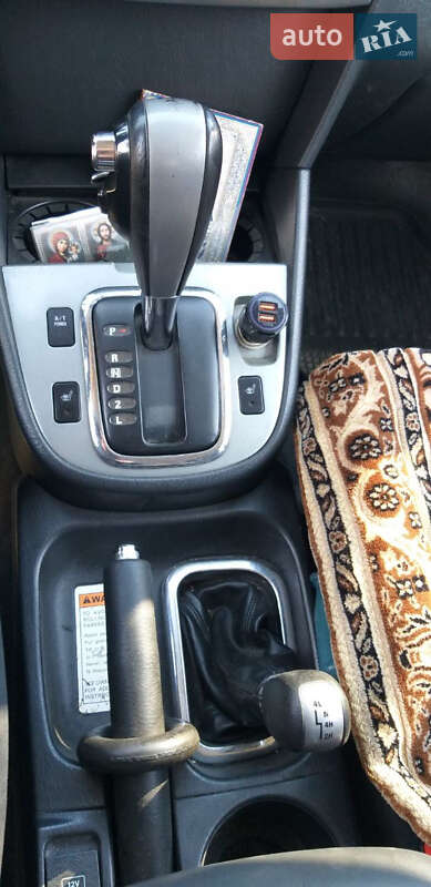 Внедорожник / Кроссовер Suzuki Grand Vitara 2004 в Харькове