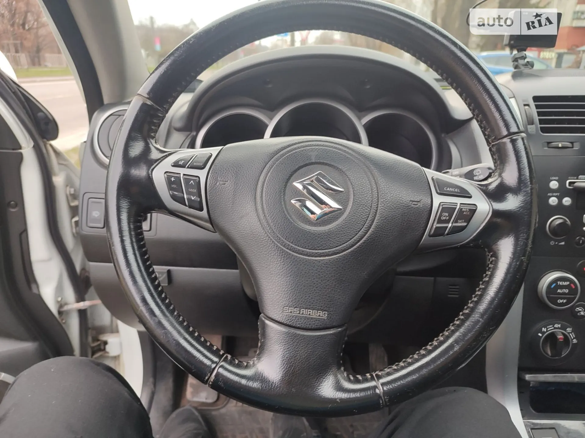 2010 Suzuki Grand Vitara - мініатюра 11