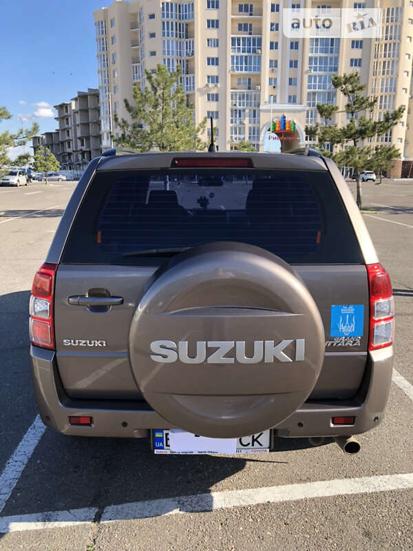 Внедорожник / Кроссовер Suzuki Grand Vitara 2016 в Николаеве