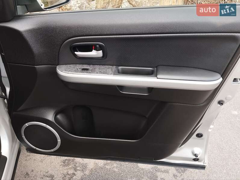 Позашляховик / Кросовер Suzuki Grand Vitara 2013 в Вінниці