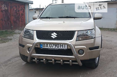 Внедорожник / Кроссовер Suzuki Grand Vitara 2006 в Каменец-Подольском