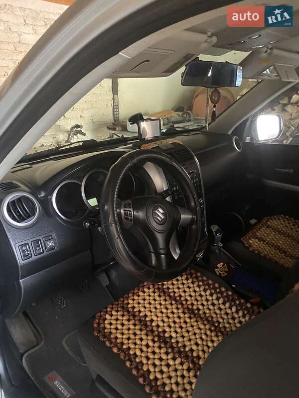 Позашляховик / Кросовер Suzuki Grand Vitara 2008 в Рахові
