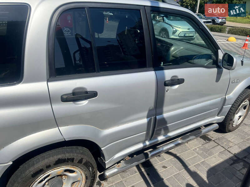 Внедорожник / Кроссовер Suzuki Grand Vitara 2002 в Хмельницком