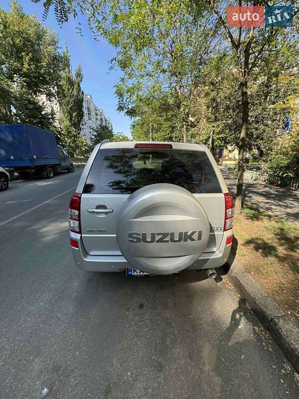 Внедорожник / Кроссовер Suzuki Grand Vitara 2007 в Киеве