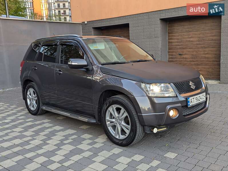 Позашляховик / Кросовер Suzuki Grand Vitara 2008 в Івано-Франківську