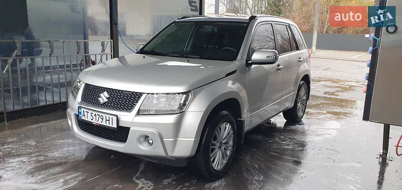 Внедорожник / Кроссовер Suzuki Grand Vitara 2011 в Ивано-Франковске